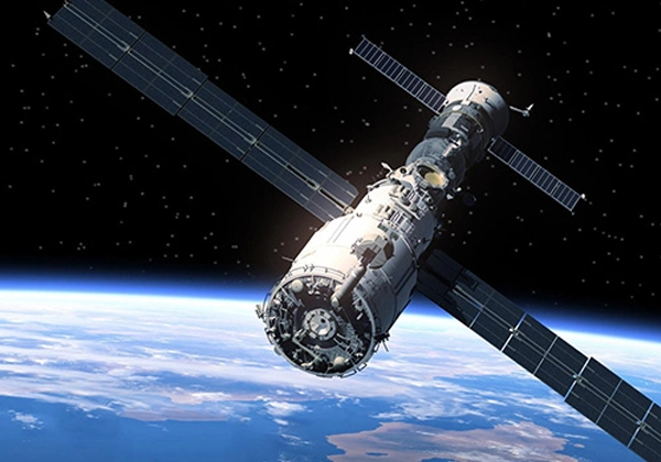 SWIR Devices for Aerospace Applications